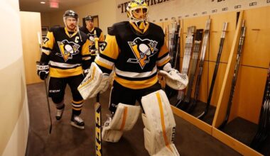 Marc-Andre Fleury signs with Penguins, will finish NHL career in preseason game