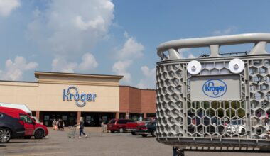 Kroger is doubling down on its footprint in the Dallas–Fort Worth region, unveiling a $160 million investment that will bring four new oversized Marketplace stores to the area - two in Fort Worth, and one each in Little Elm and Anna.