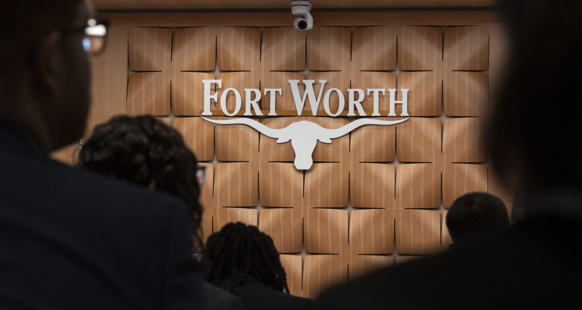 How much do Fort Worth council members spend on travel? City officials aren’t sure
