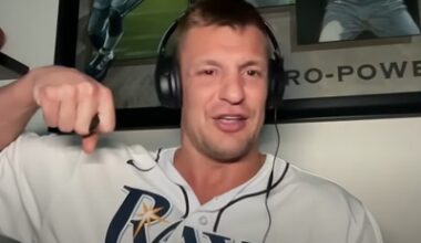 Gronk Picks Bucs To Win, Says He Broke Up With The Team - JoeBucsFan.com
