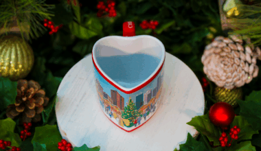 Mugs, merch for 2025 Chicago-area Christkindlmarkets revealed – NBC Chicago