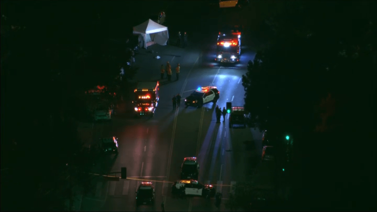 Pedestrian fatally struck by LAPD vehicle in Highland Park – NBC Los Angeles