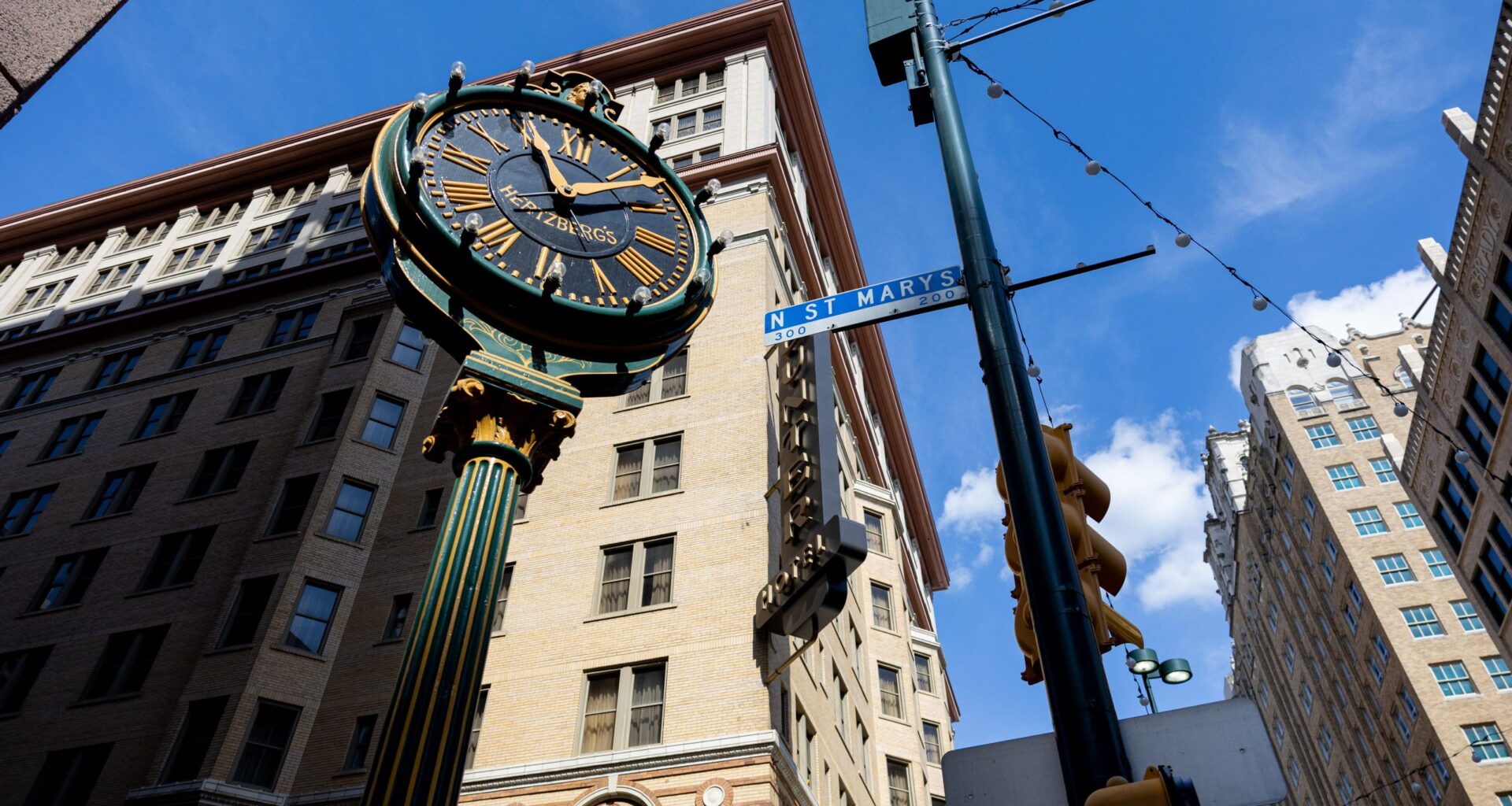 IBC Bank plans to turn downtown office into hotel