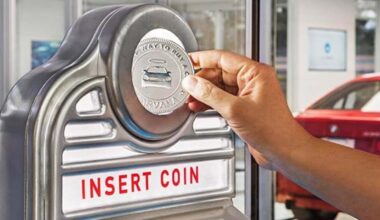 Carvana leans into brick-and-mortar dealership strategy with Dallas buy