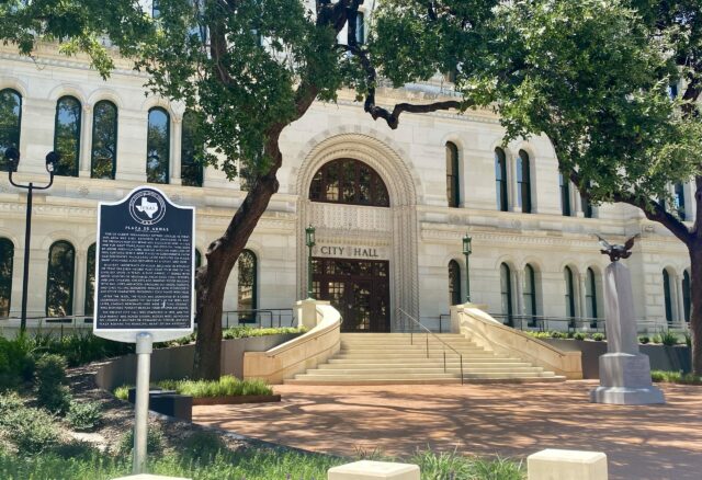San Antonio Assistant City Manager Lori Houston announces resignation