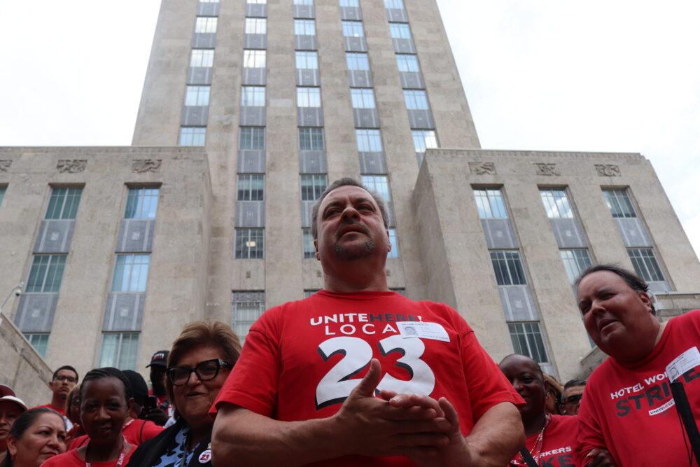 Willy Gonzalez UNITE Here Local 23