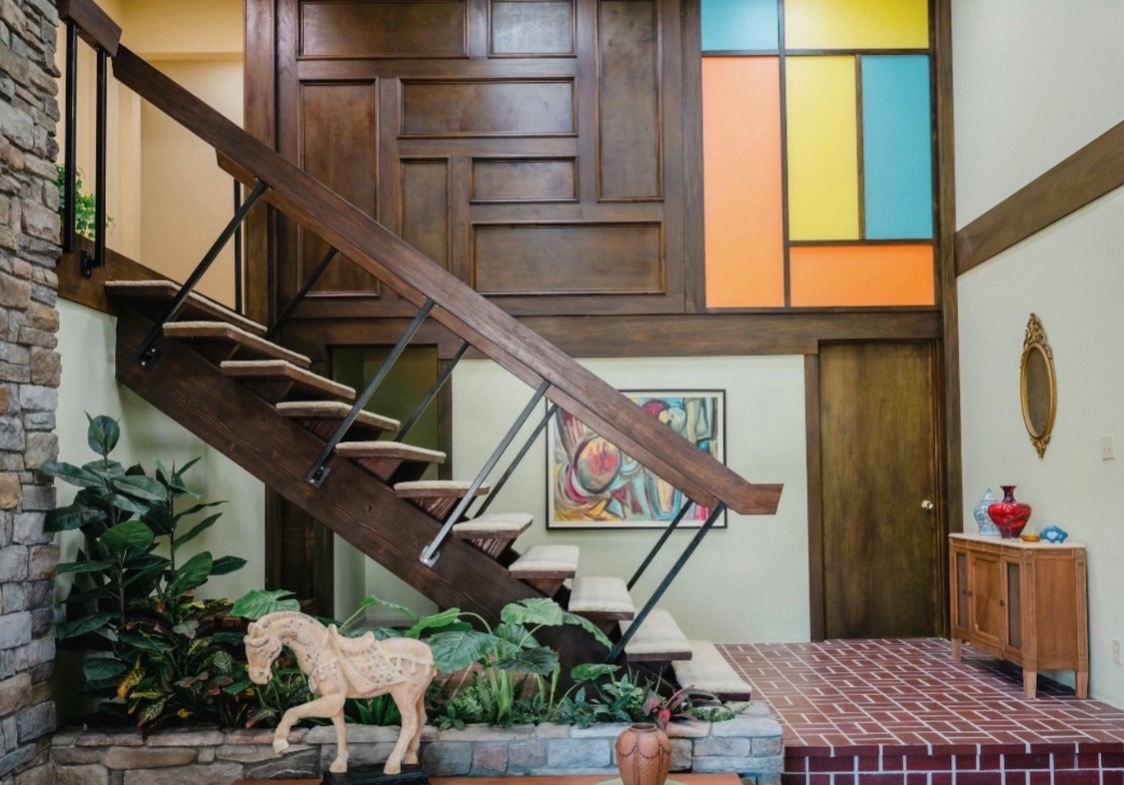 Visit the Brady Bunch House for a Rare Fundraiser in L.A.