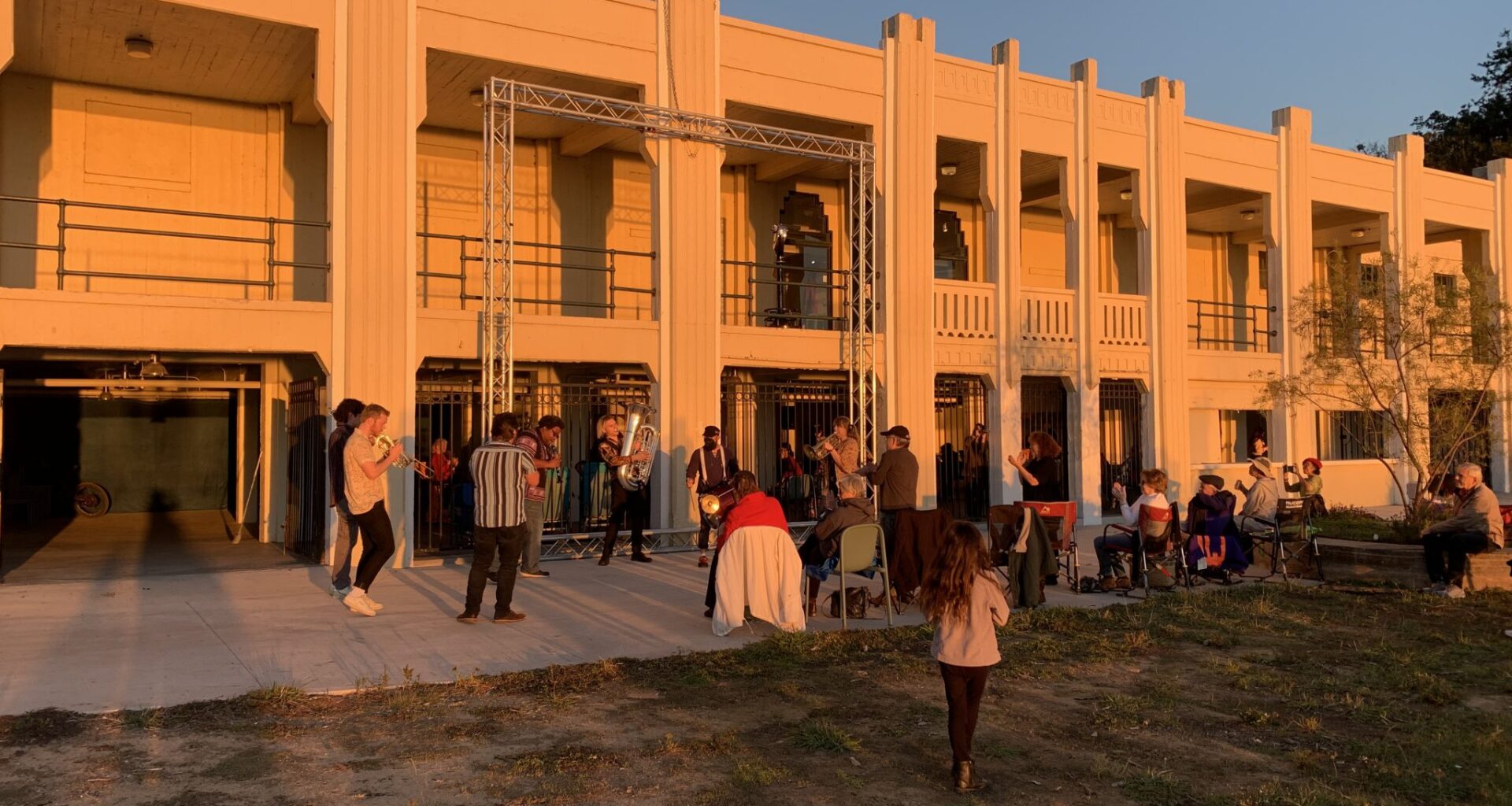 Bath House Cultural Center