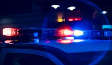 Crash closes State Route 74 in north Phoenix