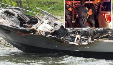 Skipper of NYC boat that burst into flames hit had no license to operate vessel: prosecutors