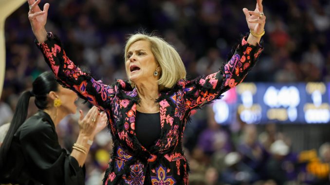 Kim Mulkey urges on crowd vs Arkansas Kim Mulkey, LSU
