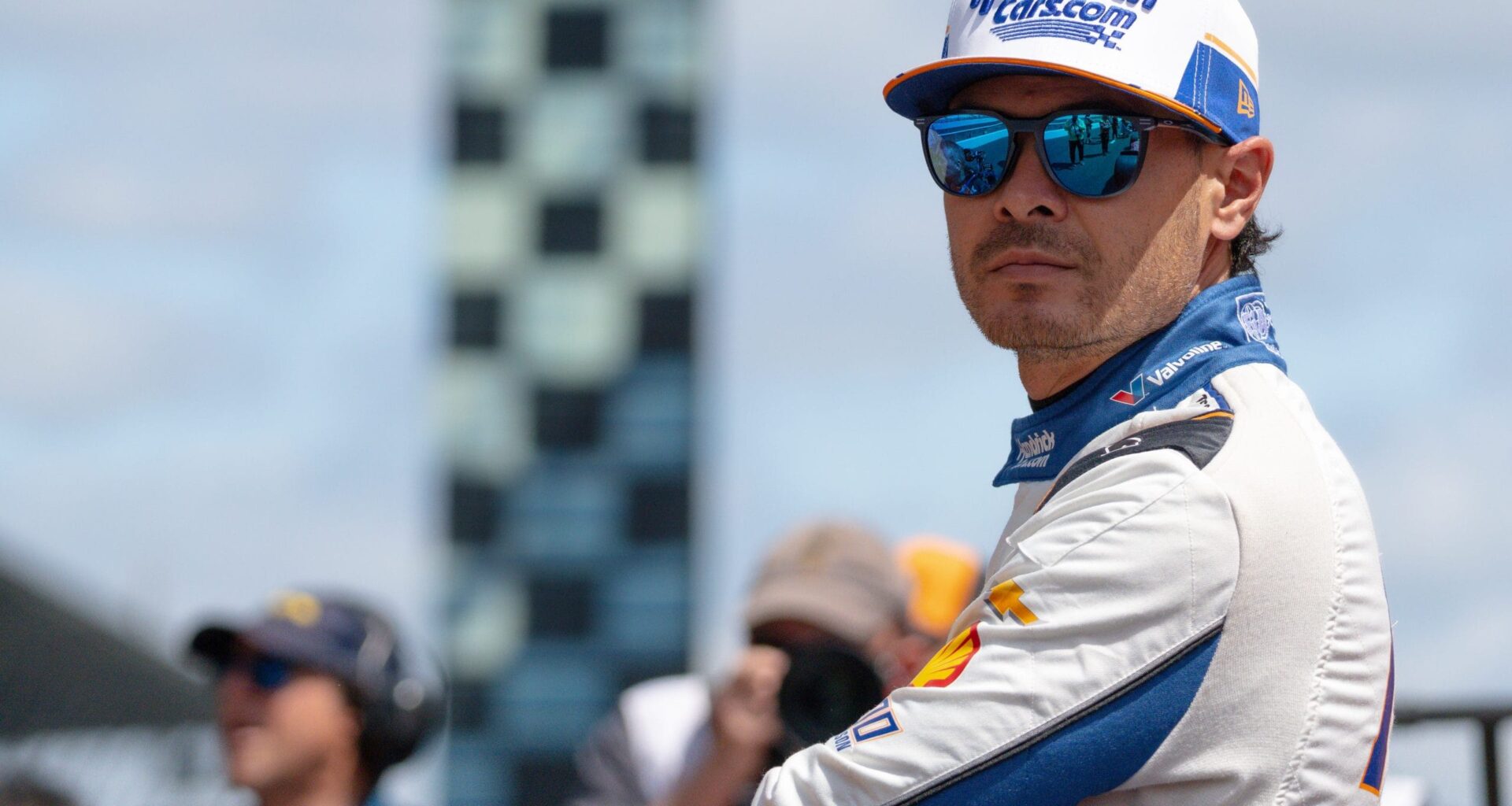 After meeting with Chiefs, Kyle Larson looks for strong run at Kansas - Speedway Digest