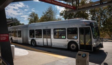 Environmental, labor groups say LA Metro’s conversion to electric buses is too slow – Daily News