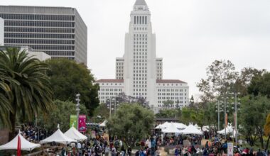 Los Angeles City Council considers withdrawing major funding from LAHSA – Daily Breeze