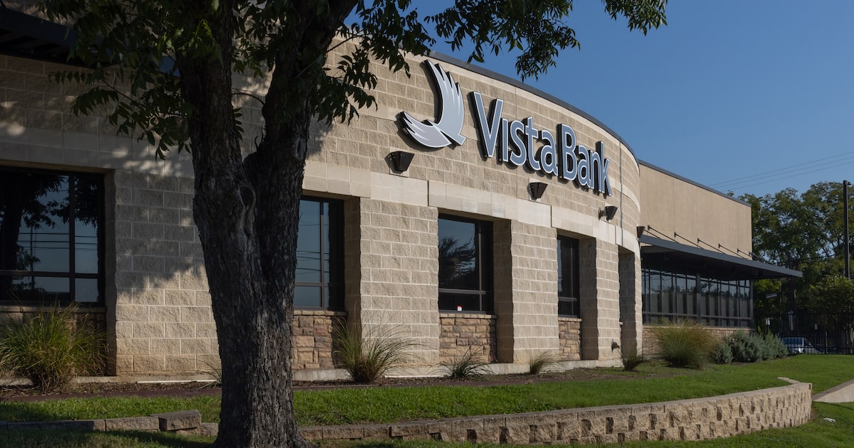 National Bank Holdings buys Dallas’ Vista in $369M deal