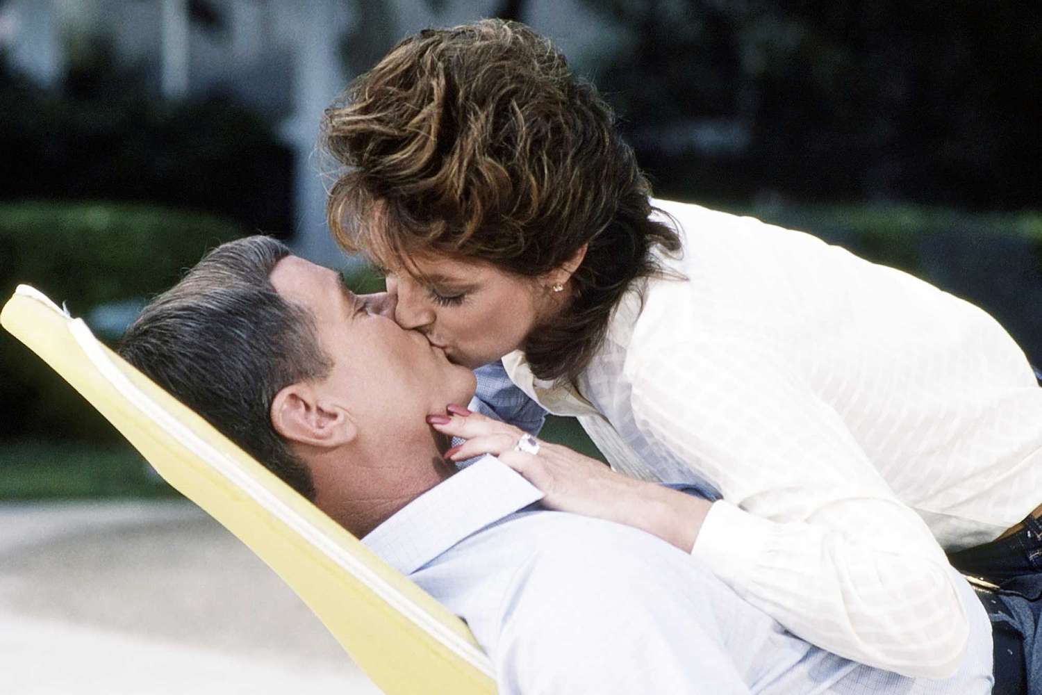 'Dallas' star Linda Gray reveals Larry Hagman's eating habits before 'awkward' kissing scenes