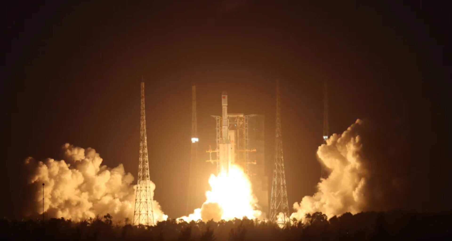 Chinese spacecraft image Maxar remote sensing and U.S. early warning satellites