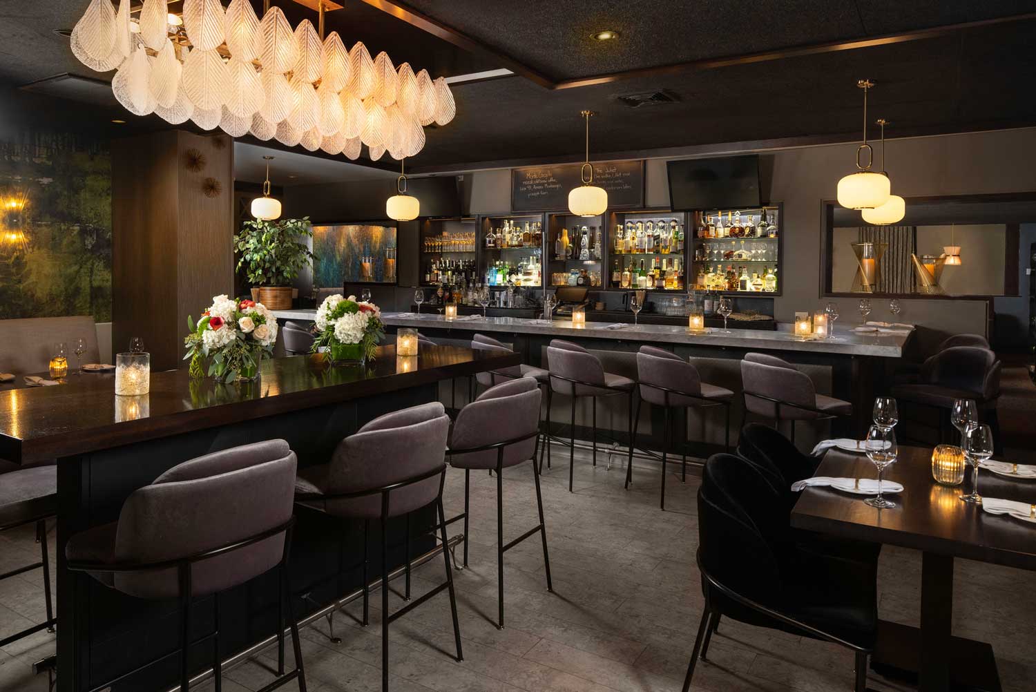 Interior of San Diego restaurant Market Restaurant + Bar in Del Mar