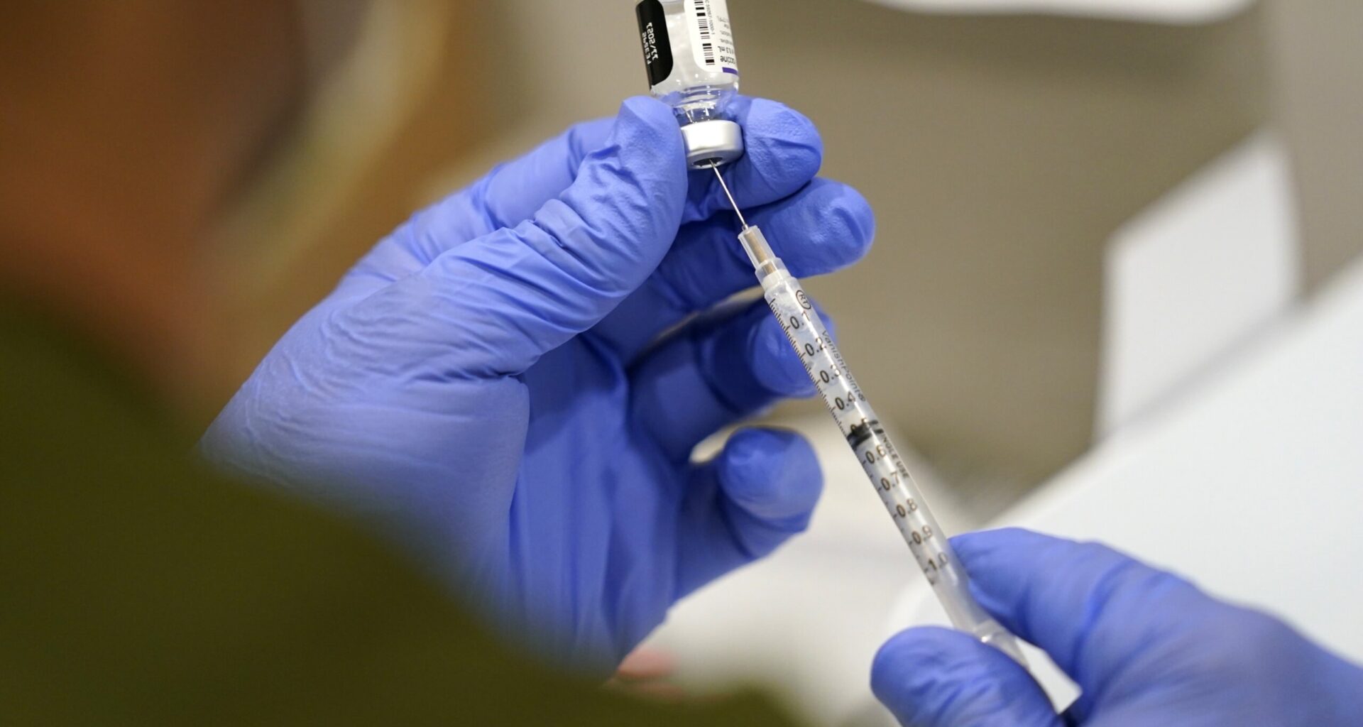 Virginia families face hurdles getting updated COVID-19 vaccine amid prescription confusion