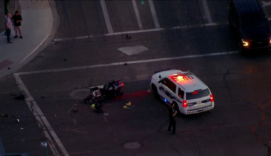 Red-light runner causes crash that injures MCSO sergeant in central Phoenix