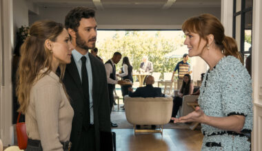 (L to R) Kristen Bell as Joanne, Adam Brody as Noah, Leighton Meester as Abby in episode 205 of Nobody Wants This.