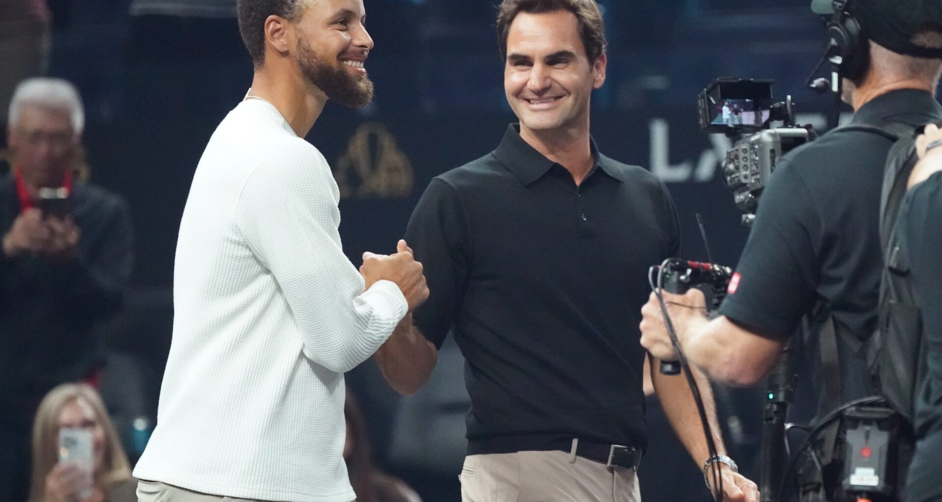 “Now Everyone Plays Similar” – Roger Federer Critiques Court Surfaces and Conditions on ‘Served with Andy Roddick’ Podcast