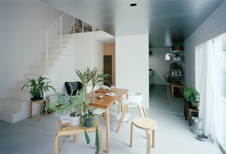 Overlap House / Office Sugurufukuda - Interior Photography, Dining room, Chair