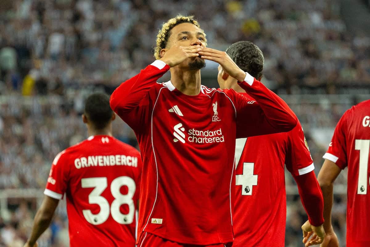 NEWCASTLE-UPON-TYNE, ENGLAND - Monday, August 25, 2025: Liverpool's Hugo Ekitike celebrates after scoring the second goal during the FA Premier League match between Newcastle United FC and Liverpool FC at St James' Park. (Photo by David Rawcliffe/Propaganda)