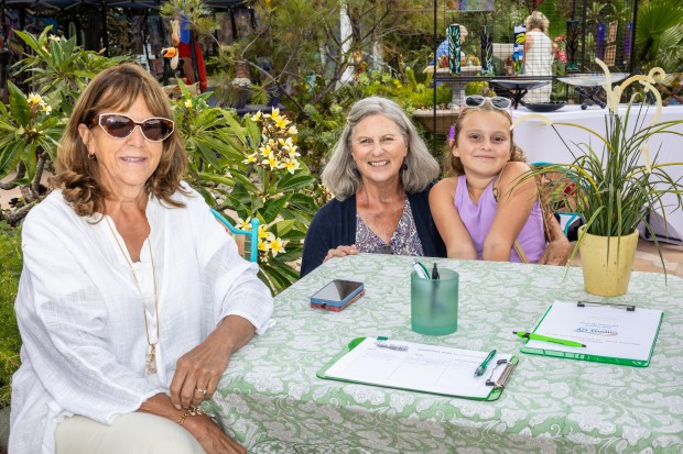 Sylvia Trenton, tour host Carla Murray and Violet Corbitt. (Milan...
