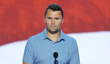 Cowboys hold moment of silence for Charlie Kirk ahead of Week 2 game vs. Giants