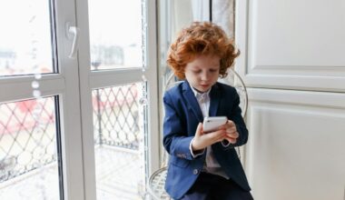 3DE learning model teaches kids through business challenges...