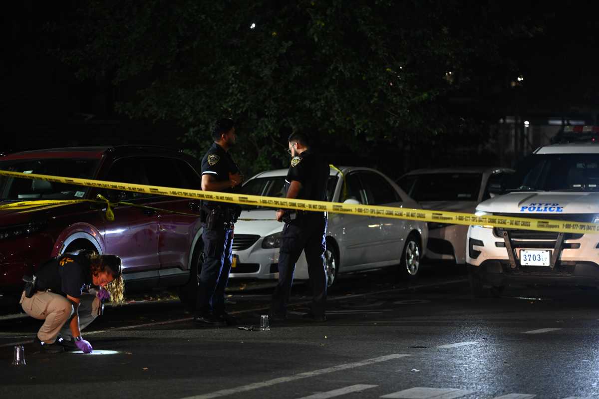 NYC SHOOTINGS: One killed, two wounded in less than two hours during separate incidents across Bronx, Queens and Manhattan