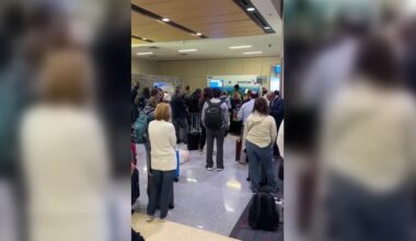 Passengers stuck, flights rerouted after telecommunications outage at Dallas airports