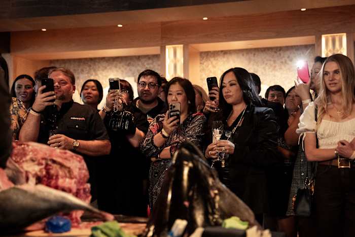 Azumi Houston to host dramatic Bluefin Tuna carving experience this September 🔪🍣
