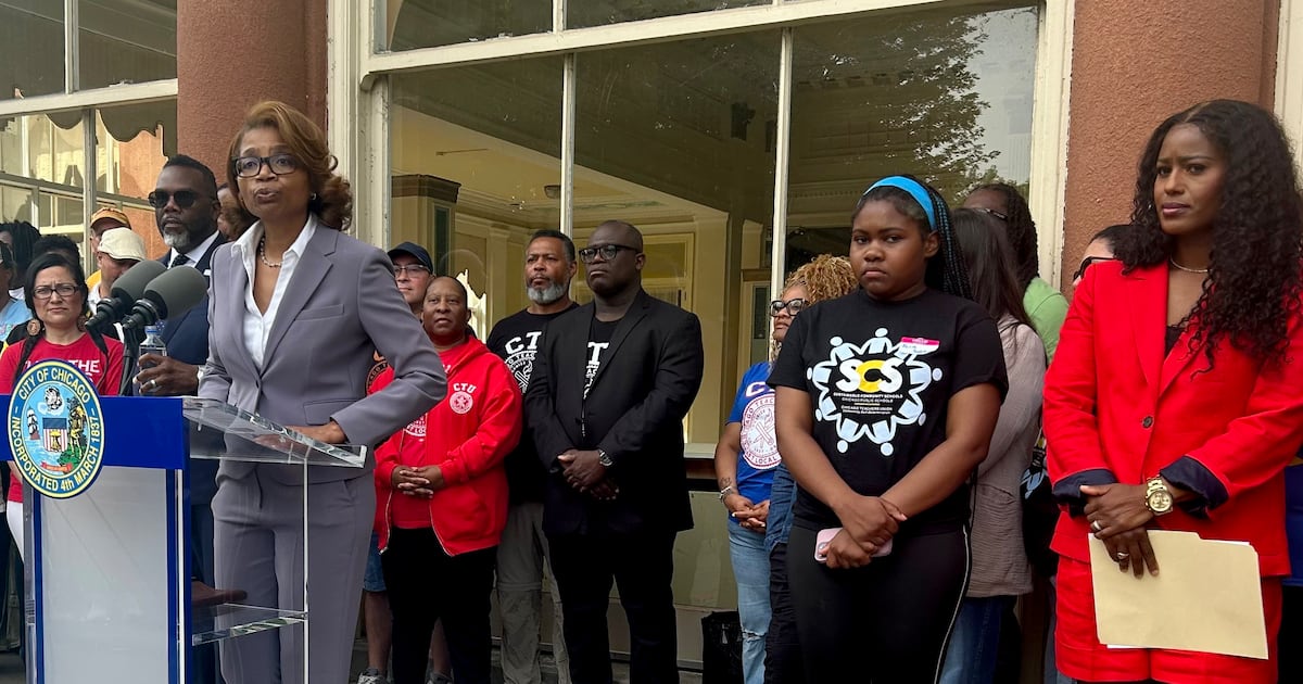 Chicago school board to begin district CEO candidate interviews