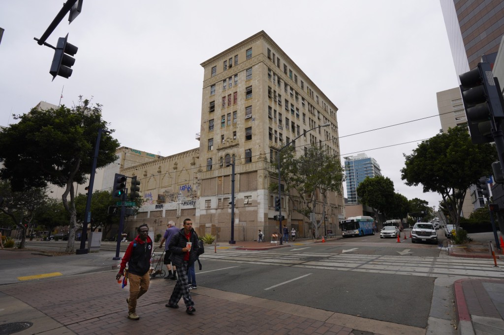 Is buying the California Theatre too risky for a developer? – San Diego Union-Tribune
