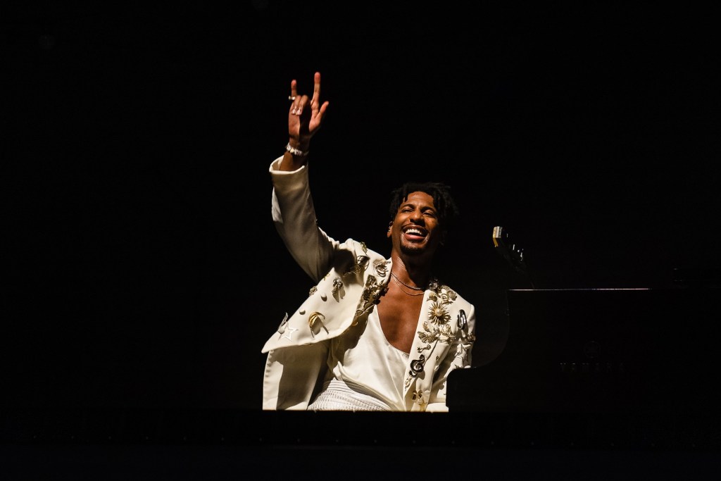 Jon Batiste’s San Diego concert with Andra Day a triumph and a disappointment – San Diego Union-Tribune
