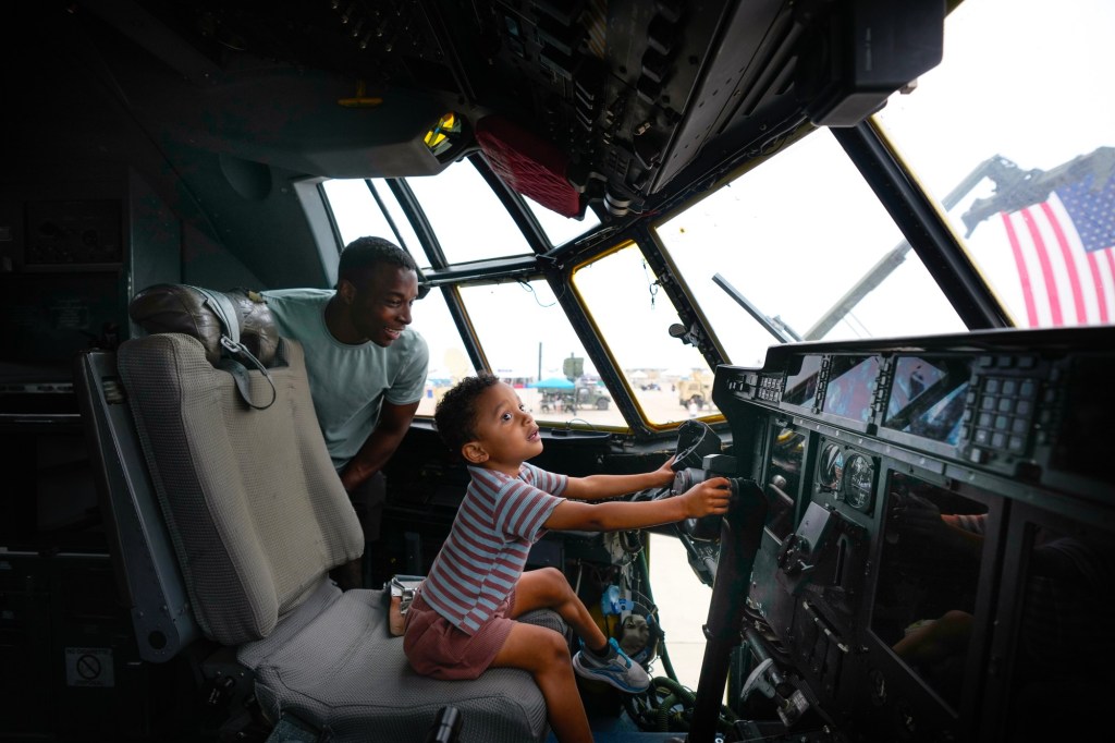 Miramar Air Show Day 2 – San Diego Union-Tribune