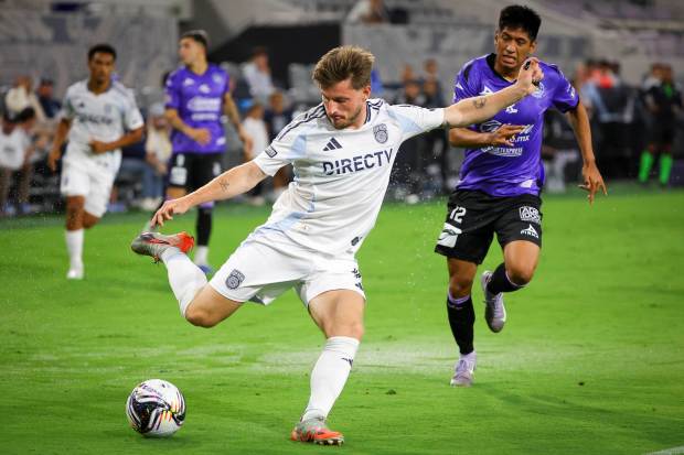 Anders Dreyer #10 of San Diego FC takes a shot against Salvador Rodriguez #12 of Mazatlan FC during the second half of the Leagues Cup Phase One match at Snapdragon Stadium on Tuesday, Aug. 5, 2025 in San Diego, CA. (Meg McLaughlin / The San Diego Union-Tribune)