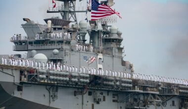 The “mini” aircraft carrier USS America moves back to San Diego in joyous return – San Diego Union-Tribune