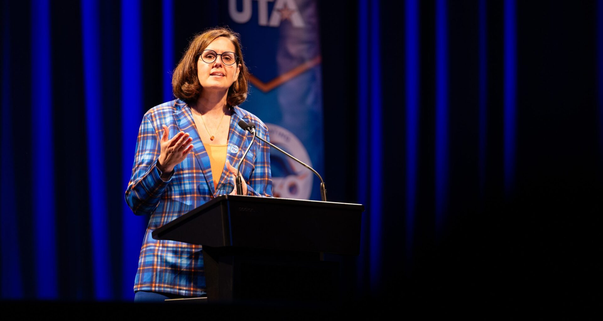 UTA president talks challenges with feds, recent wins at State of the University address