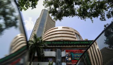 Is the Indian stock market open or closed on Monday after the declaration of a public holiday in Mumbai?