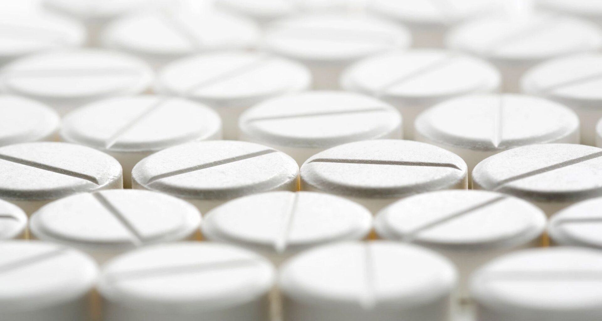 Is Acetaminophen a Safe Pain Reliever for Older Adults?