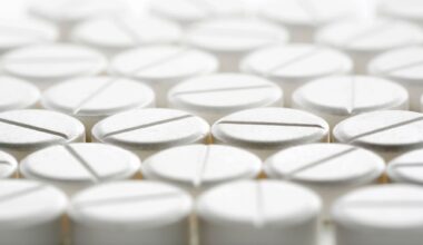 Is Acetaminophen a Safe Pain Reliever for Older Adults?