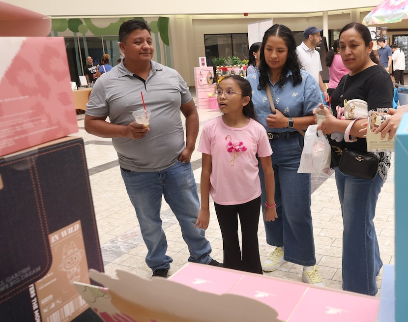 Pictured from left, Pablo Medrano, Diana Medrano, 9, Daniela Ramirez and Rosa Medrano as...