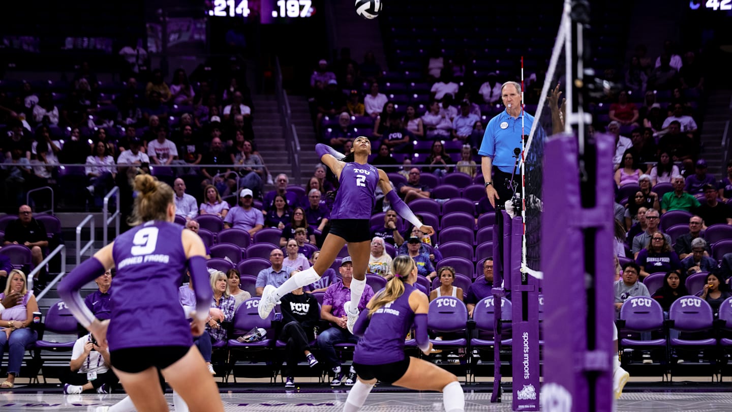 TCU Volleyball Takes Down No. 23 Missouri