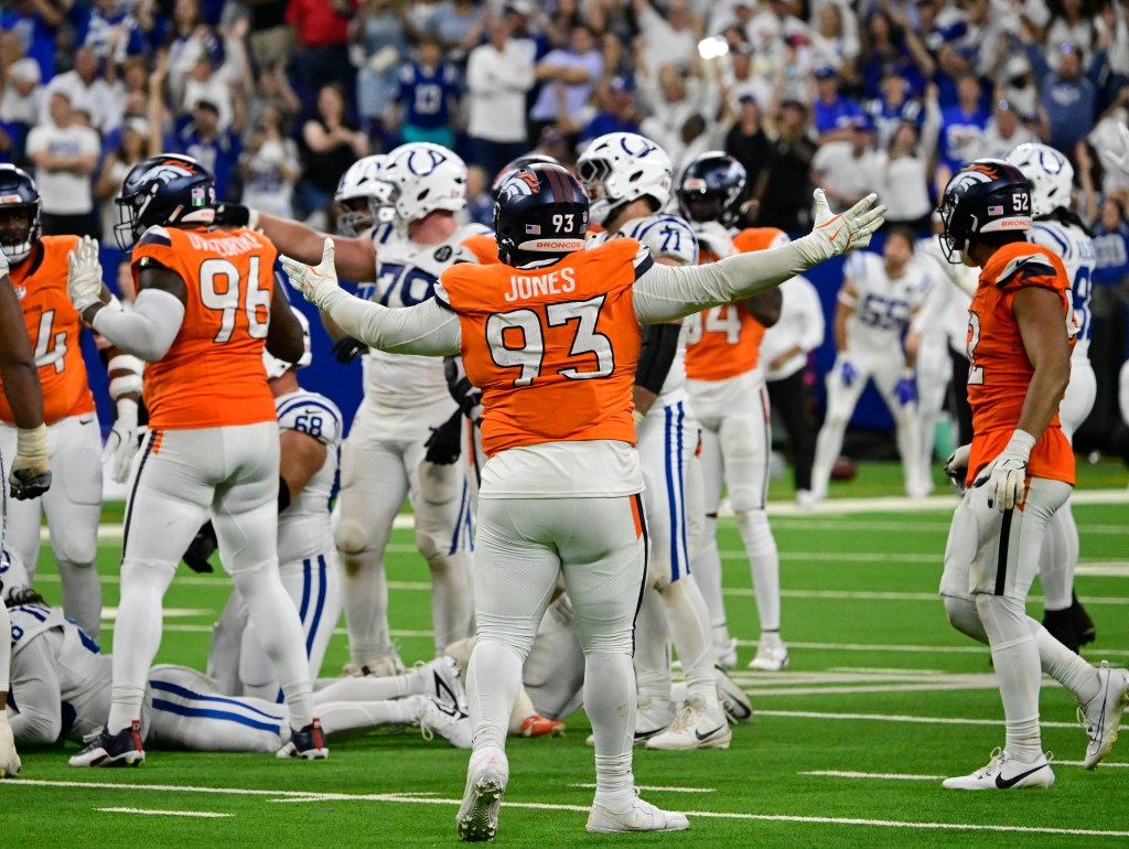 What is leverage? Explaining call on Broncos' Dondrea Tillman at Colts