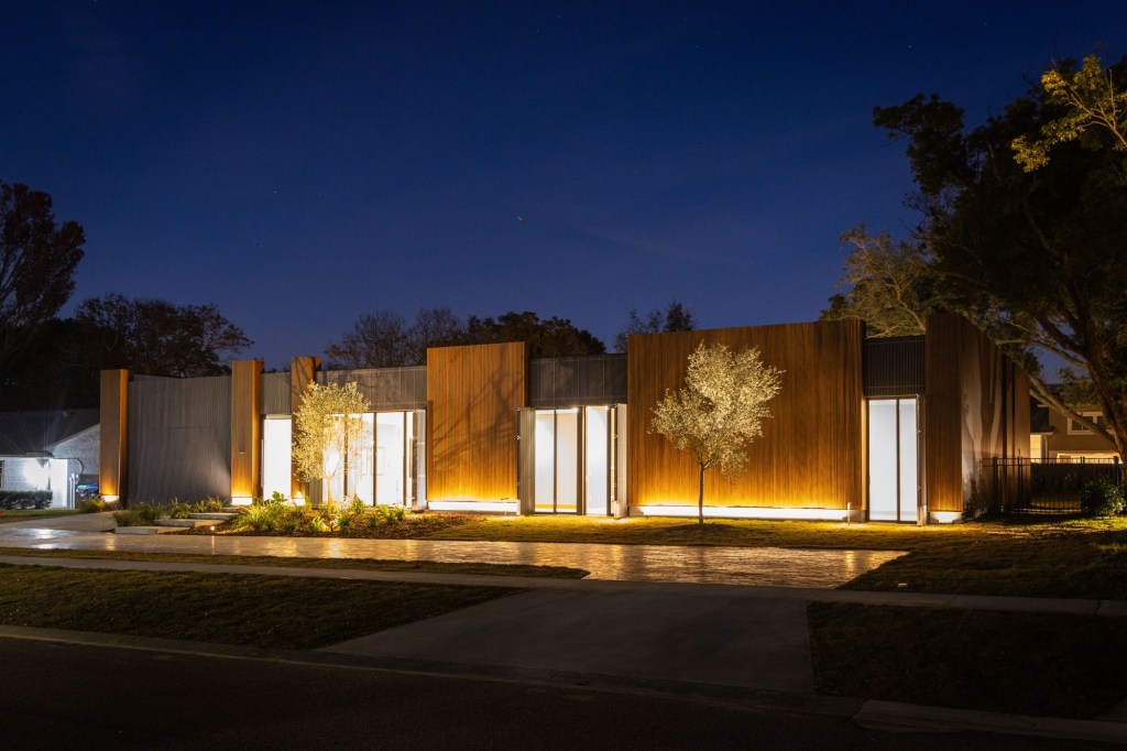This $4M home in Bay Hill proves architecture can be sexy