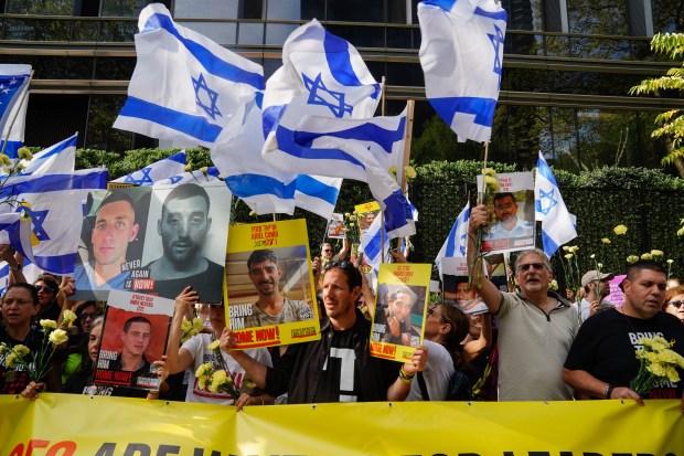 Protestors advocating for the release of Israeli hostages protest outside the UN in Manhattan during Benjamin Netanyahu's speech in front of the United Nations General Assembly Friday, Sept. 26, 2025 in New York City. (Barry Williams/ New York Daily News)