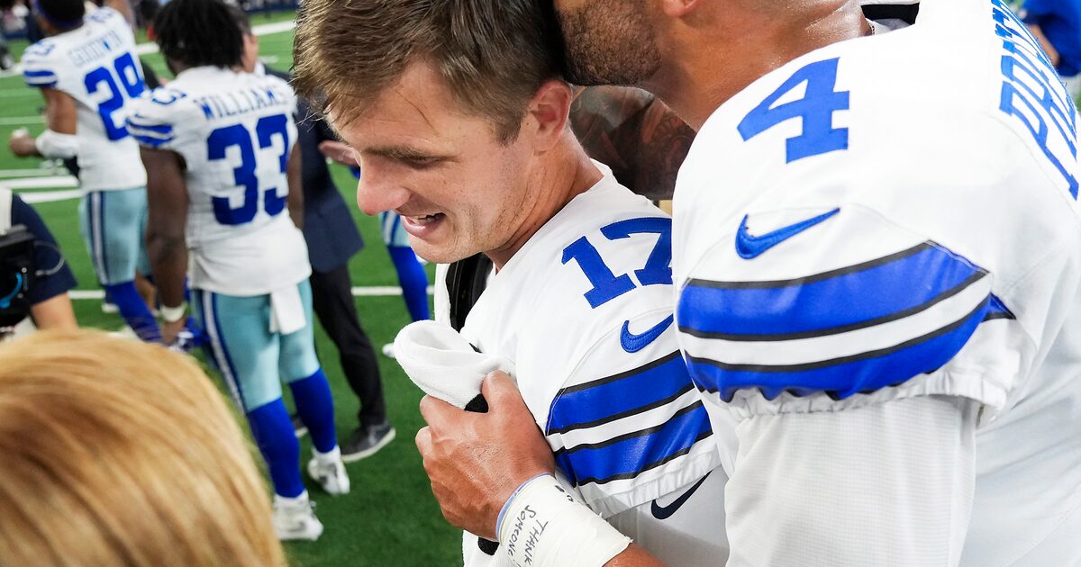 See photos as Cowboys celebrate overtime win vs. Giants